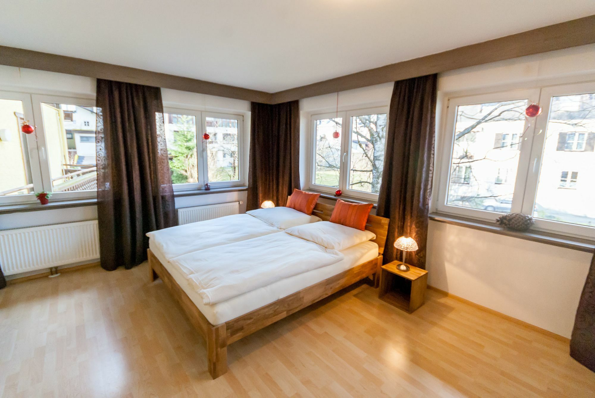 Ski-N-Lake City Apartments Zell am See Bagian luar foto